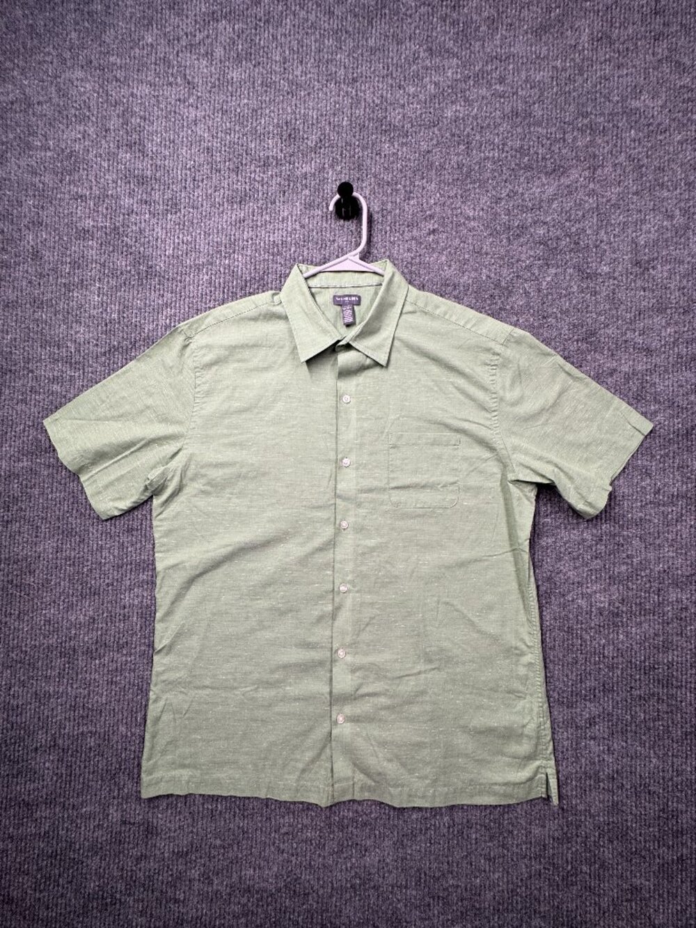 Van Heusen men's short-sleeve button-down shirt in a mint green color Large